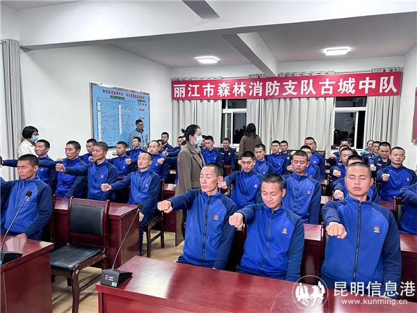 體驗(yàn)催眠理療。