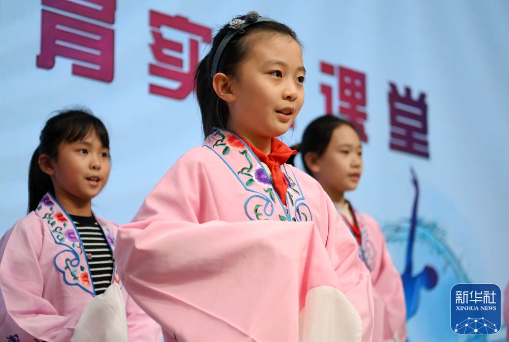 98f319d38d0c406fb1f0ecf5d771ee9e