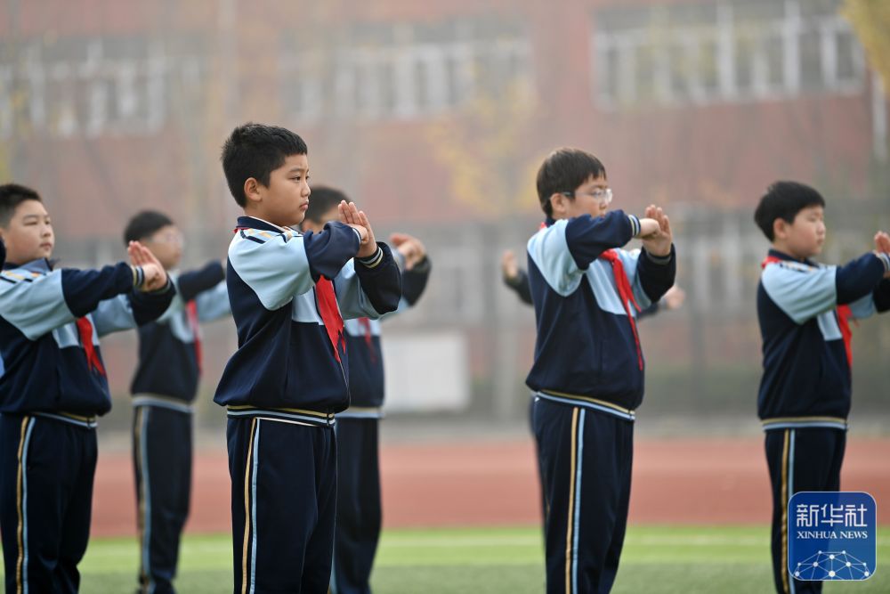 39ac929272254879902f50f4eb63a8d0