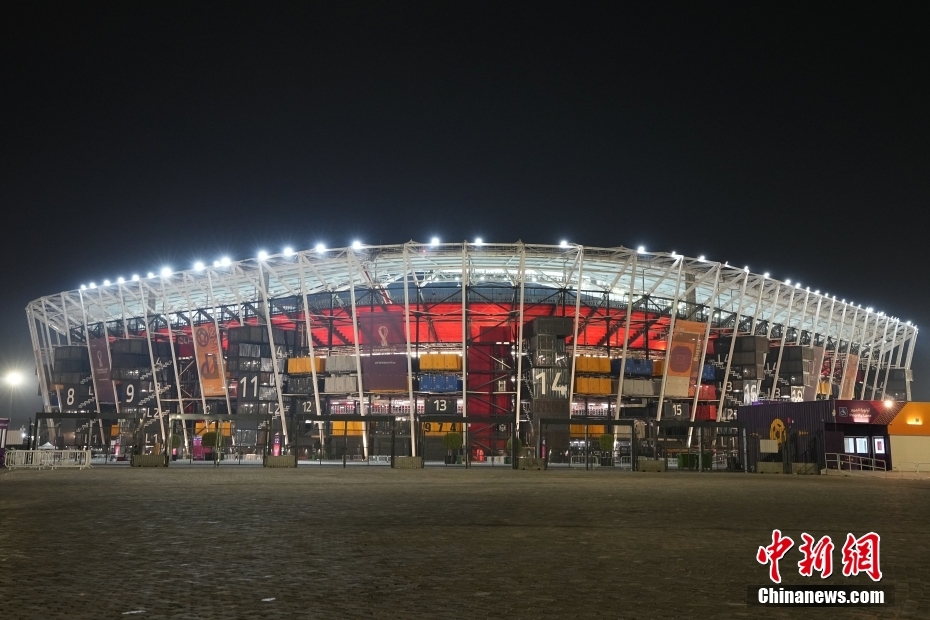 974體育場(chǎng)夜景。 <a target='_blank' href='/'>中新社</a>記者 崔楠 攝