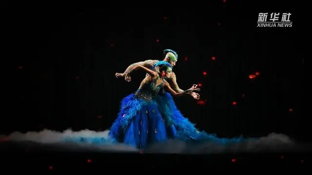 楊麗萍新版舞劇《孔雀》昆明“開屏”