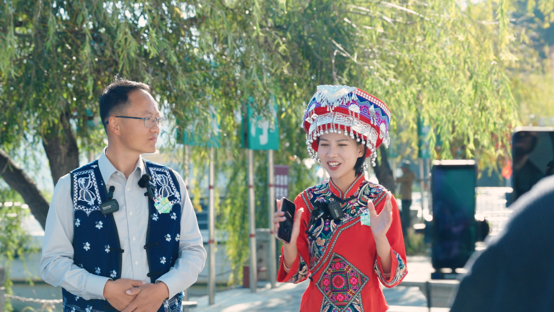 序列 01.00_01_59_12.Still005 序列 01.00_01_59_12.Still005