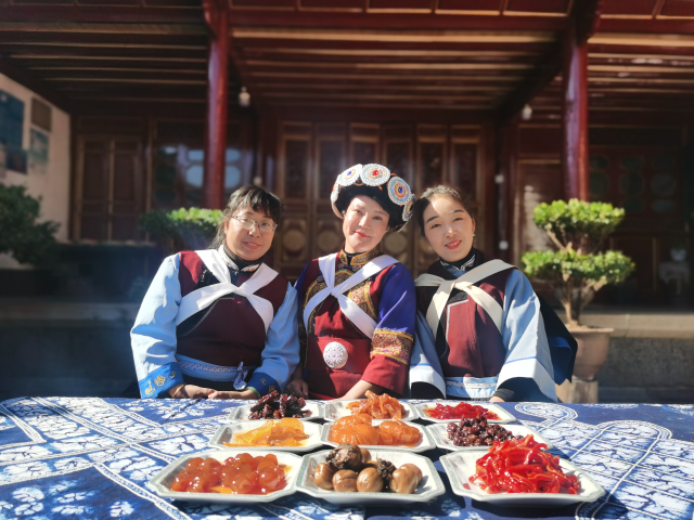 ▲ 納西族手作蜜餞文化體驗(yàn) 圖片來源:聯(lián)合假日旅行社提供.png