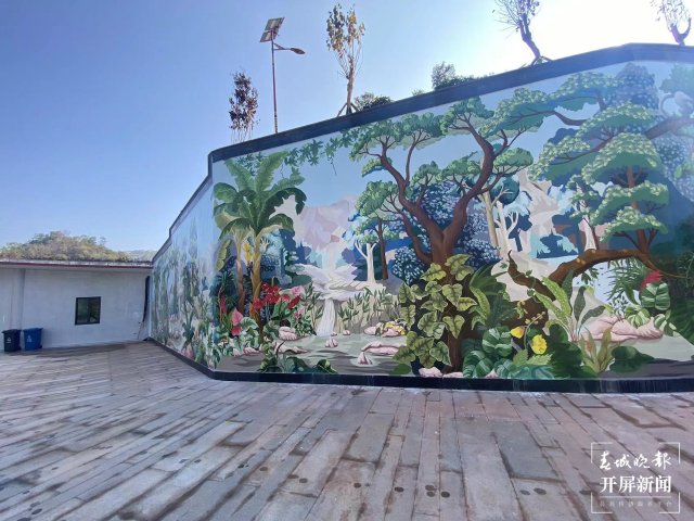 游客服務(wù)中心壁畫.jpg
