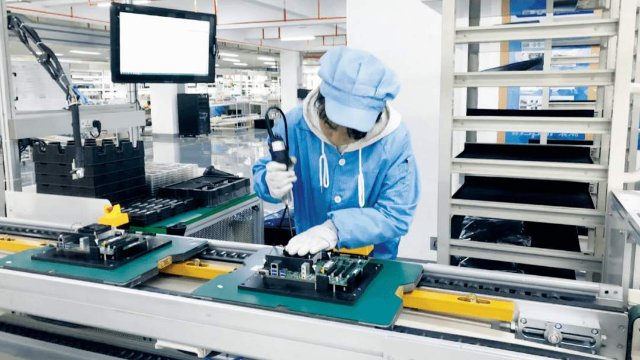 云南電子信息設(shè)備制造業(yè)成為工業(yè)第四大支柱產(chǎn)業(yè)