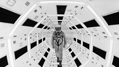 相向而行：文藝作品中的人與人工智能