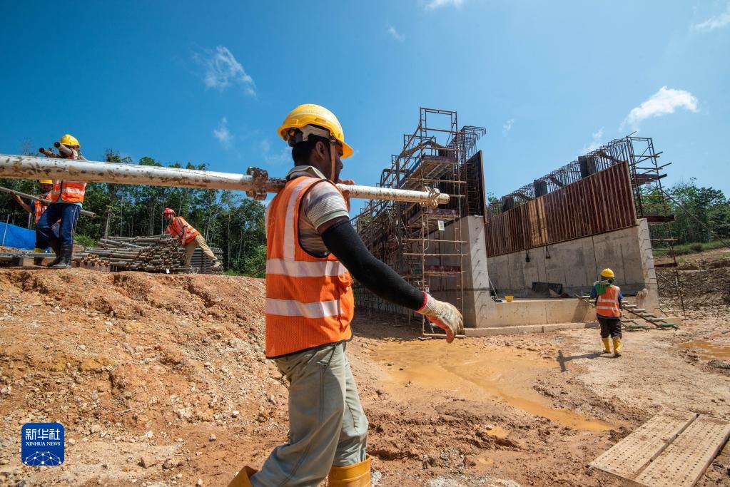 1129418044_16781808053151n