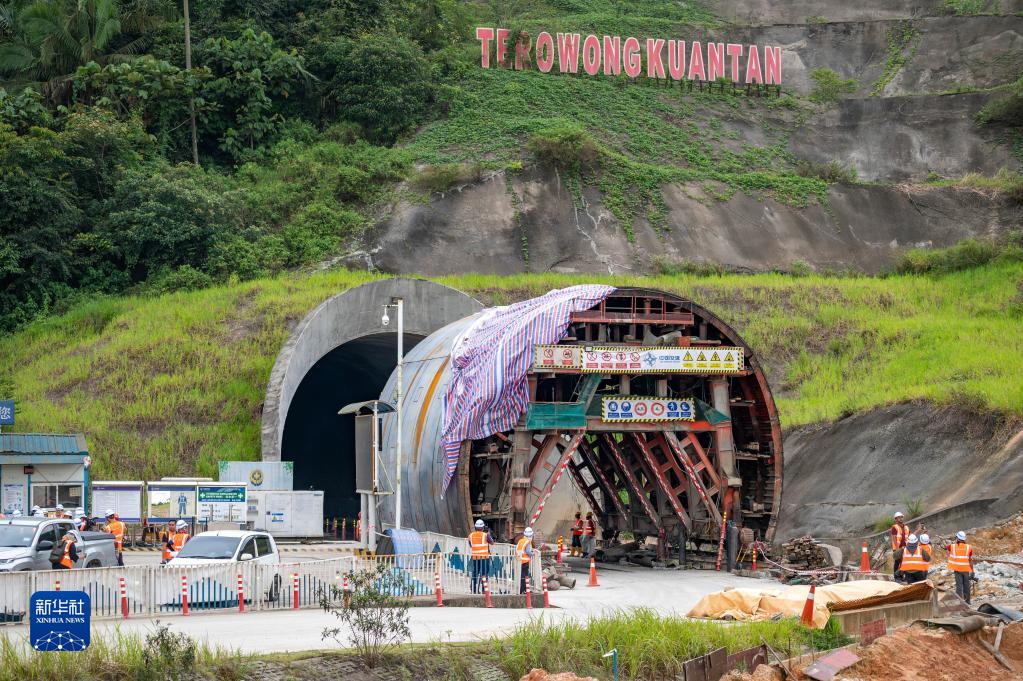 1129418044_16781808325031n