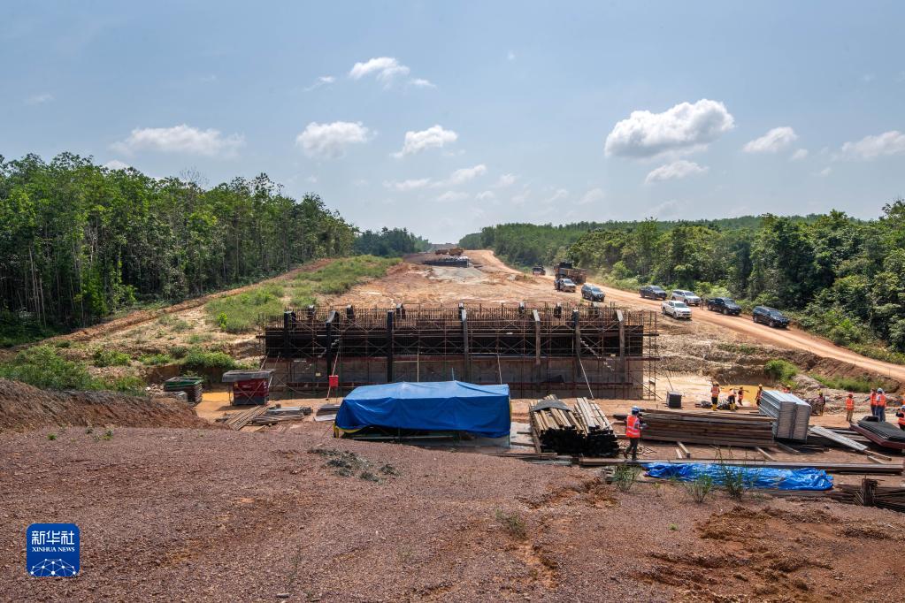 1129418044_16781808596781n