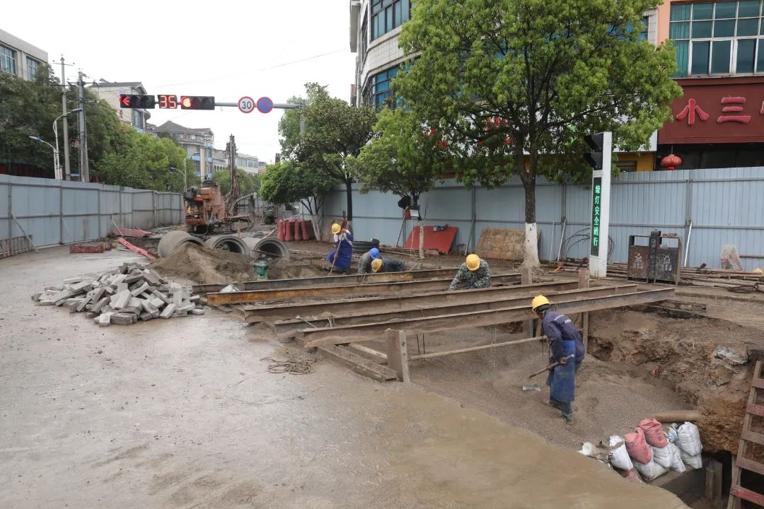 8d668a67c3aa8ffbdd4a749c4dcc080.jpg 圖片