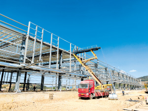 中通快遞西南（昆明）智能科技電商產(chǎn)業(yè)園二期工程項(xiàng)目施工現(xiàn)場。 陽宗海融媒體中心供圖 