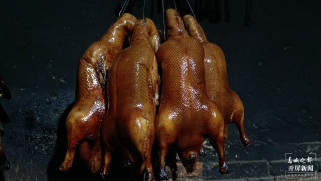 24小時(shí)逛吃玉溪(李春麗 攝影報(bào)道)