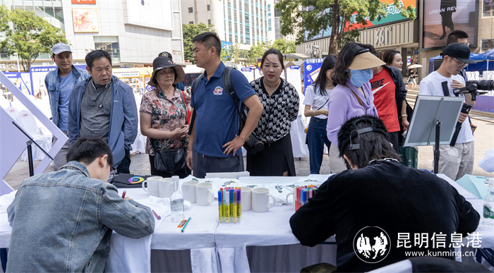 市民踴躍參與活動(dòng)(趙振磊) 市民踴躍參與活動(dòng)(趙振磊)