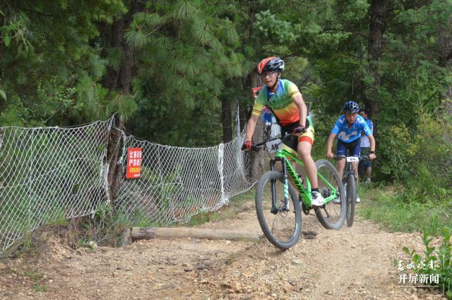 2022年昆明市中小學(xué)生自行車比賽在沙朗進(jìn)行