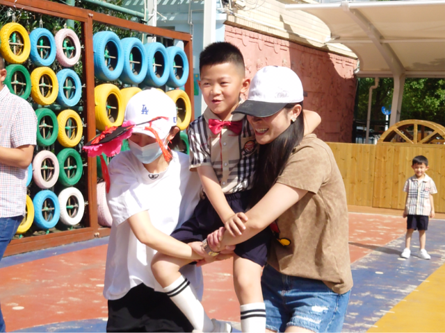 這個(gè)“六一”，昆明金牛幼兒園小朋友們“穿越”到了父母的童年