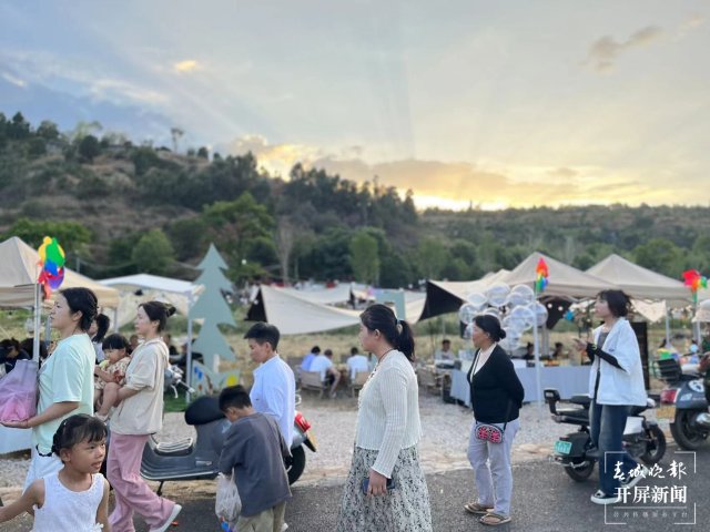 （昆滇傳內(nèi)容）有一種叫云南的生活 到大理雙廊趕一種很新的“集”（有視頻） (22).jpg