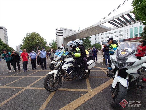 直播間：2023年高考直播