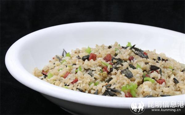 干巴菌炒飯。