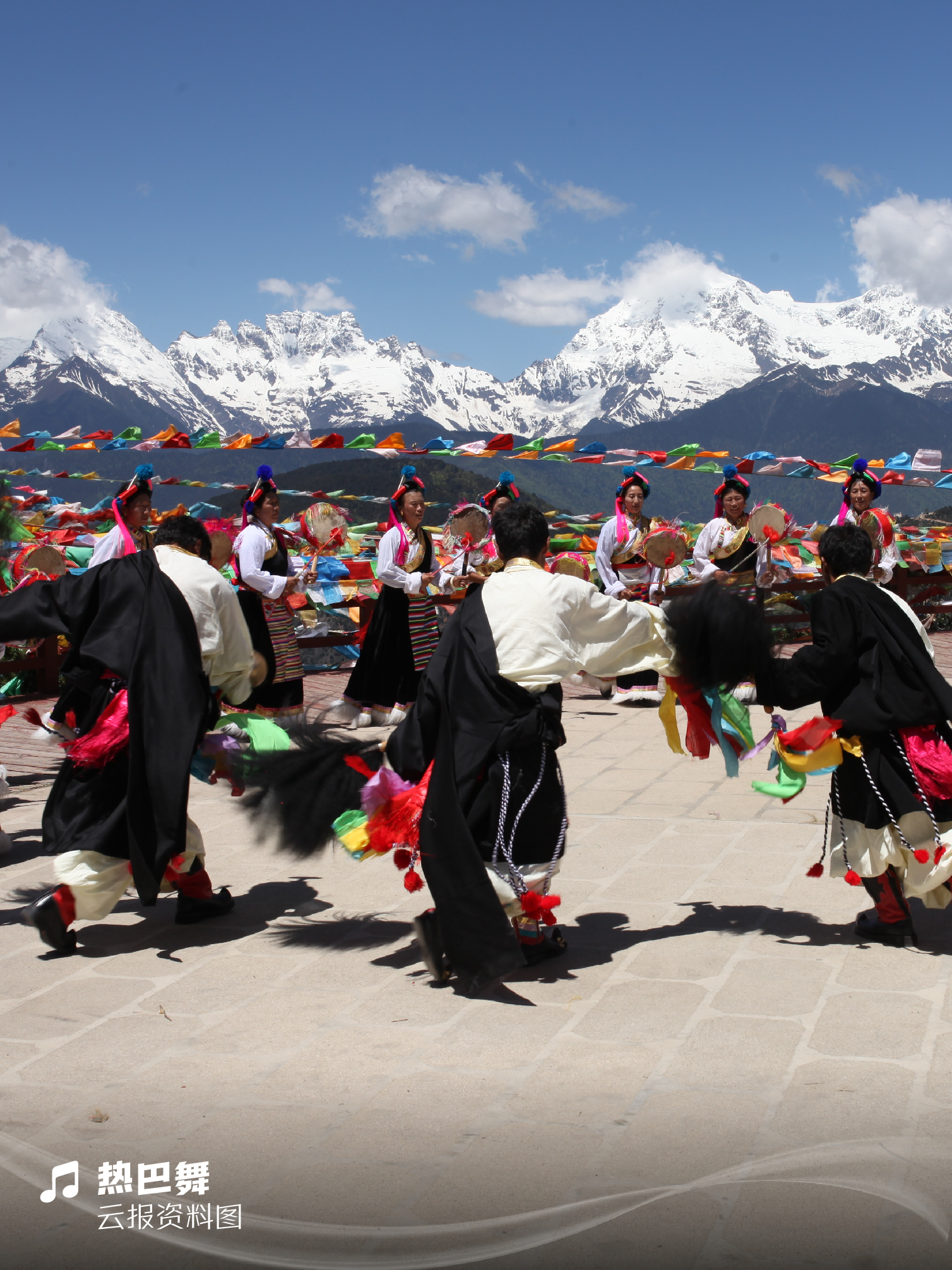 云南傳統(tǒng)舞蹈_畫板 1 副本 9.jpg