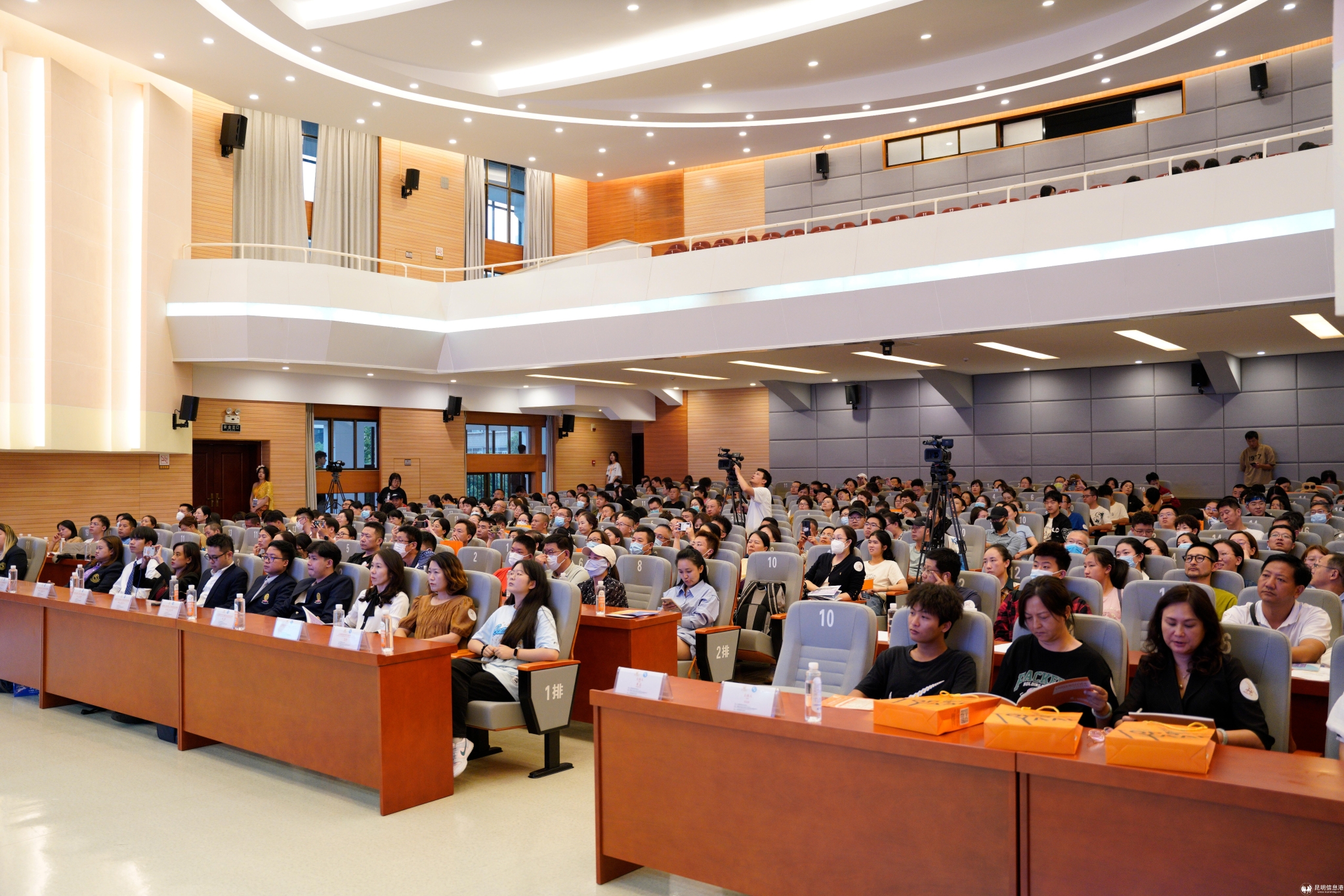 dd565810ad3ff890c6e563fc82873b9 dd565810ad3ff890c6e563fc82873b9