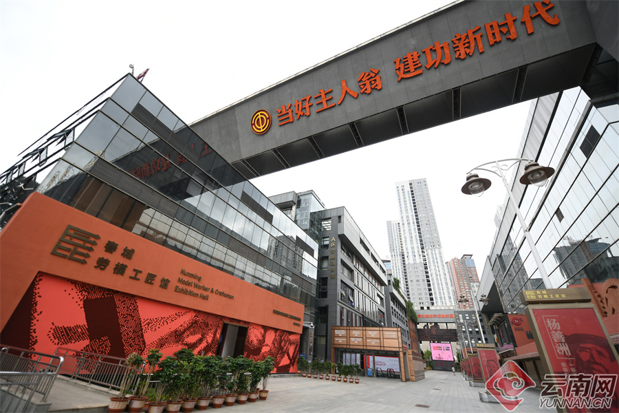 00305555118_5d6c1b10