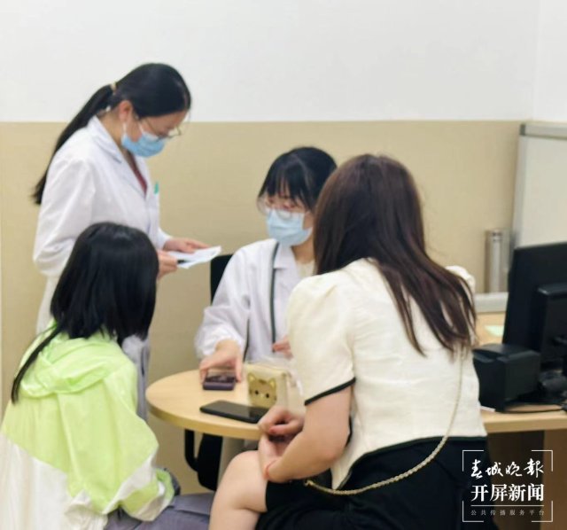 “中國兒童生長發(fā)育健康傳播行動(dòng)”走進(jìn)昆明