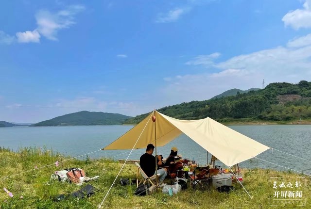 星空為幕，帳篷為營！“五一”假期曲靖掀起“露營熱”（蔣瓊波 攝）