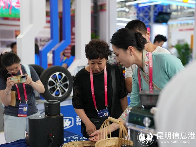 講解員介紹云茶