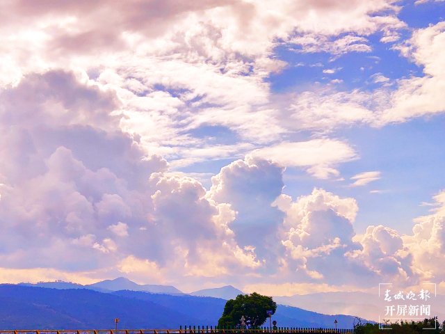 大理彌渡:彩云宛如宮崎駿漫畫的彩色天空 (12).jpg