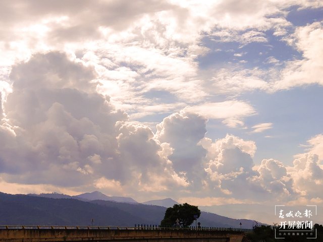 大理彌渡:彩云宛如宮崎駿漫畫的彩色天空 (7).jpg