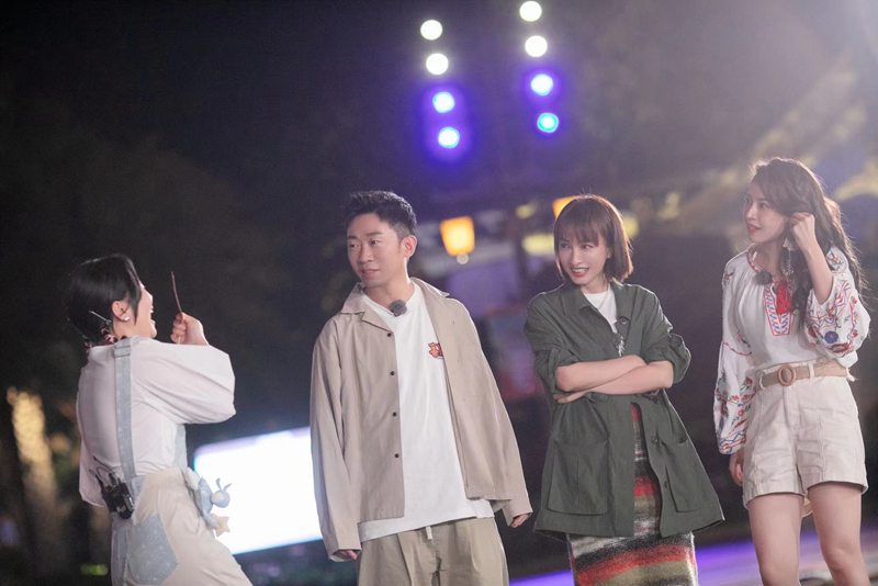 飛行嘉賓楊迪歡樂加盟