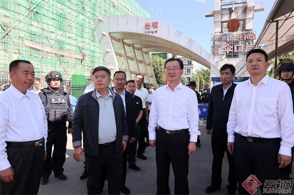 00305802072_653f4cf1