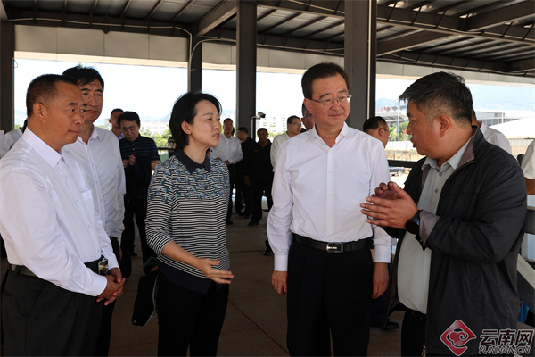 00305802073_ff176c59