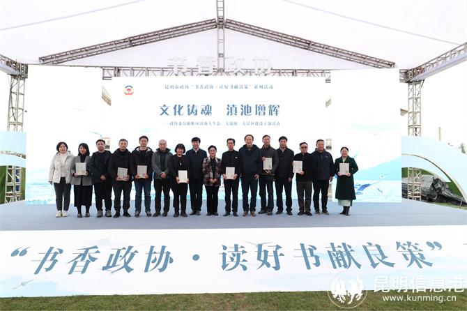 1700232972125 1700232972125