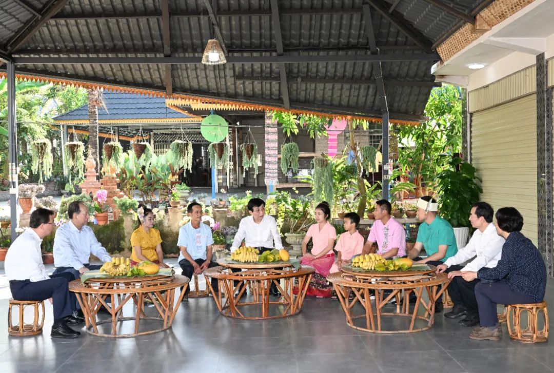 00305901875_49e09956