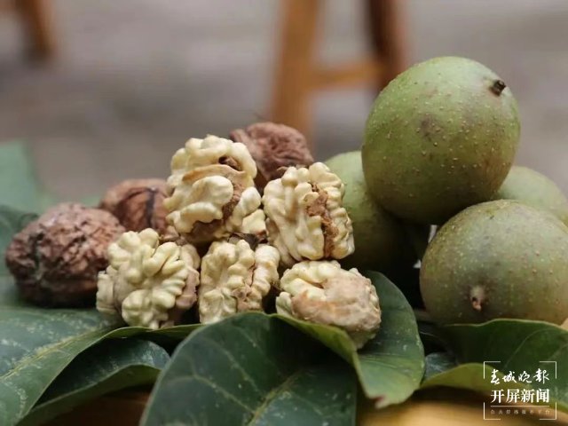 （采訪傳編輯）大理州多領(lǐng)域拓展數(shù)字經(jīng)濟(jì)應(yīng)用場(chǎng)景，積極發(fā)揮數(shù)據(jù)要素乘數(shù)效應(yīng) (6).jpg