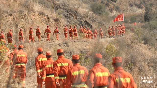 （采訪傳編輯）700余名森林消防指戰(zhàn)員集中野外駐訓，全面提升防滅火實戰(zhàn)能力 (6).jpg