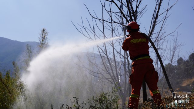 （采訪傳編輯）700余名森林消防指戰(zhàn)員集中野外駐訓，全面提升防滅火實戰(zhàn)能力 (28).JPG