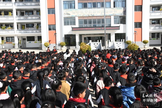 (采訪傳編輯)大理洱源抓實2024年春季學(xué)期洱海源頭保護(hù)“開學(xué)第一課”宣傳教育進(jìn)校園活動 (5).JPG