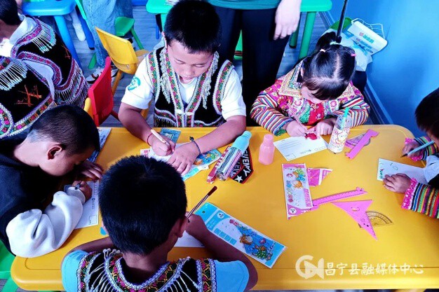 云南的“幸福食堂”和“兒童之家”是啥樣？云新聞帶你“探店”