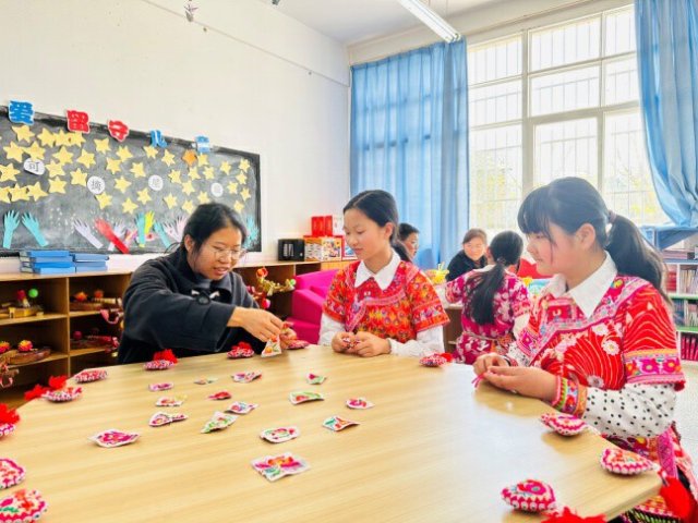 云南的“幸福食堂”和“兒童之家”是啥樣？云新聞帶你“探店”