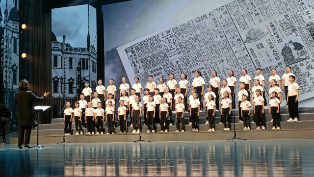 聶耳師生合唱團(tuán) (1).jpg