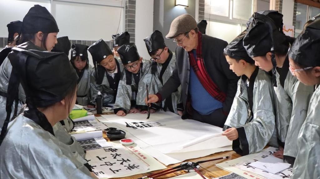 2024040882870c8196154dc0977aff344110964b_b0d2a5baeddb468f92db2b453ece2d46