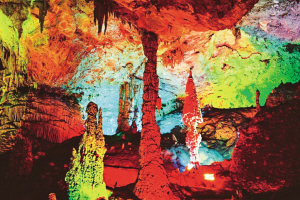 富民寶石洞 富民寶石洞