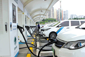 報(bào)廢兩類(lèi)舊乘用車(chē)并購(gòu)買(mǎi)符合條件的新能源乘用車(chē)的用戶可獲補(bǔ)貼1萬(wàn)元 網(wǎng)絡(luò)截圖