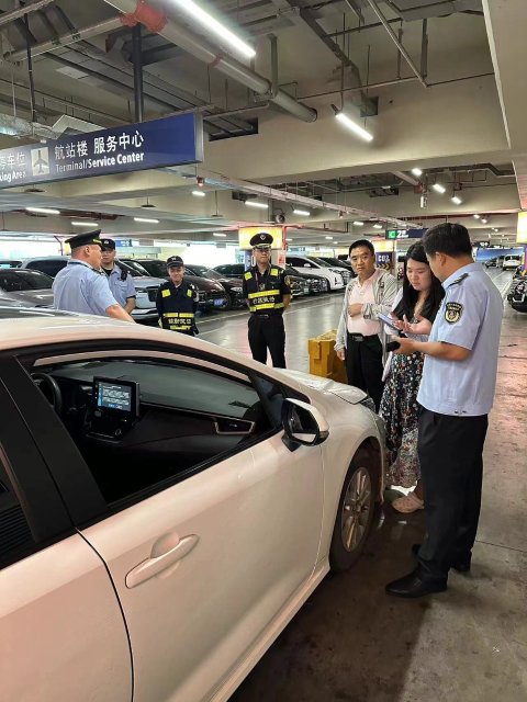 昆明長水國際機場客運市場秩序?qū)ｍ椪纬跻姵尚? style=