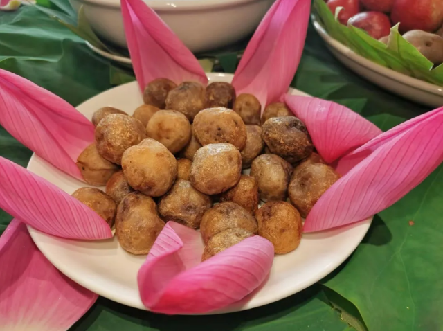 荷葉糯米丸 黃興鴻 攝.png