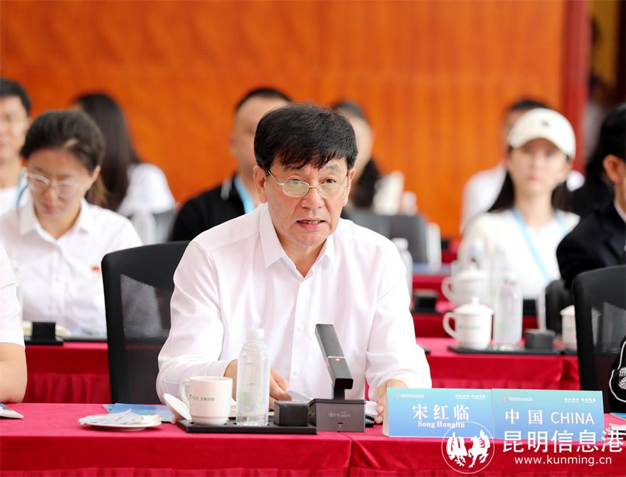 云南交投集團黨委副書記、工會主席宋紅臨。云南交投集團供圖