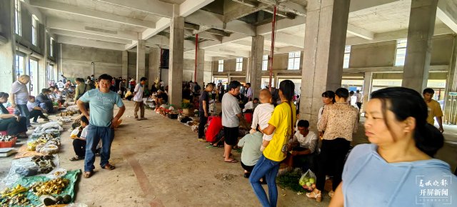 （采訪傳編輯）美好生活在云南 走，趕菌子Gai克?。ㄓ幸曨l） (11).jpg