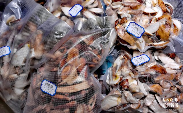 （采訪傳編輯）美好生活在云南 走，趕菌子Gai克?。ㄓ幸曨l） (47).jpg